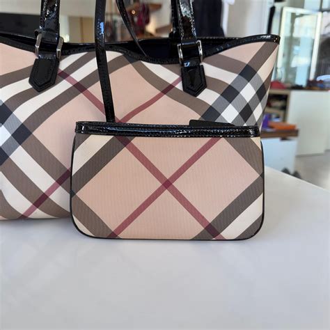 borsa con fiocco in vernice nera burberry|borse burberry vernice nero.